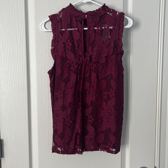 Burgundy tank, with Lacey neck, no tags, good condition - Picture 2 of 3
